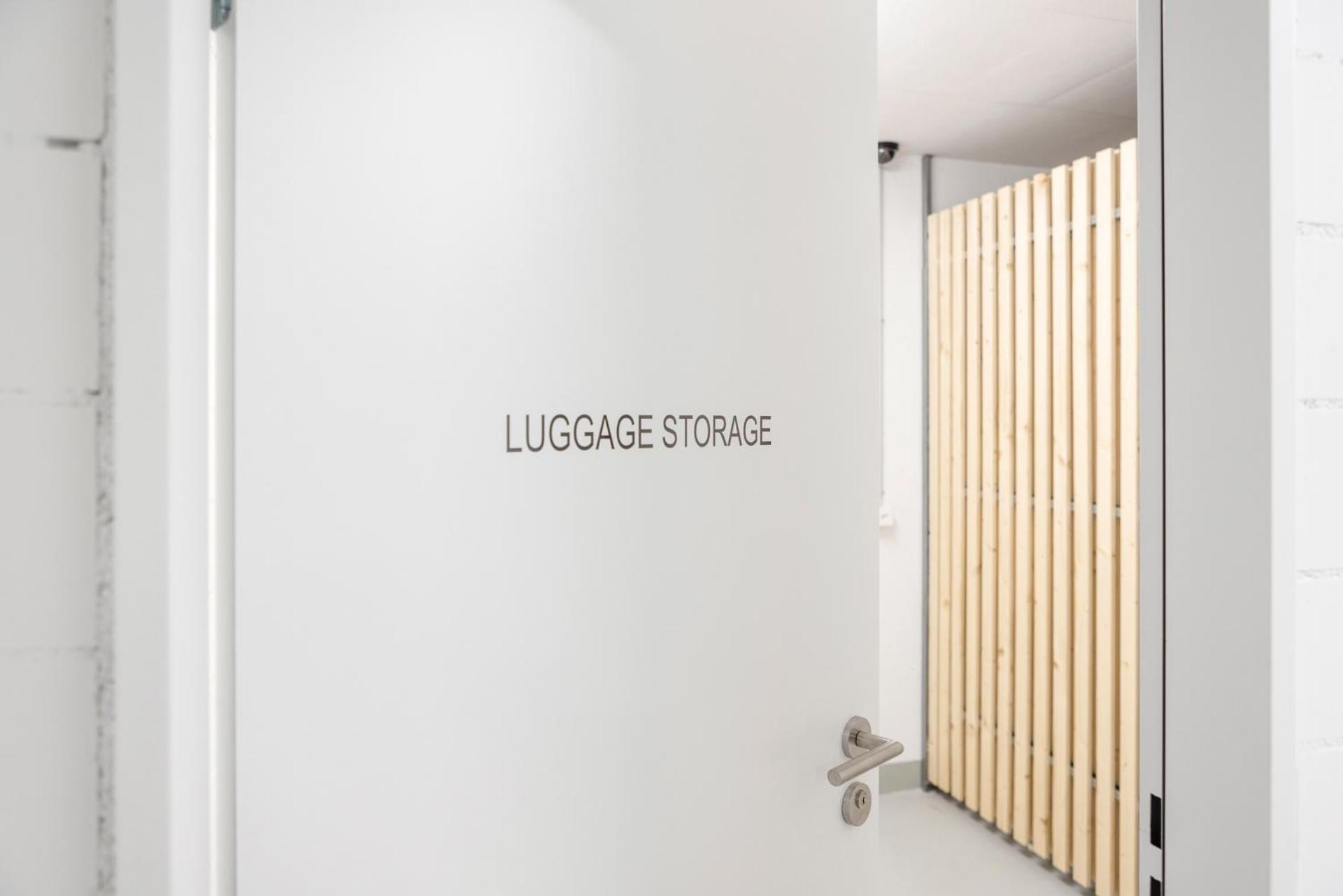 Stayy Flagship Limmattal - Contactless Check-In Шлиерен Екстериор снимка